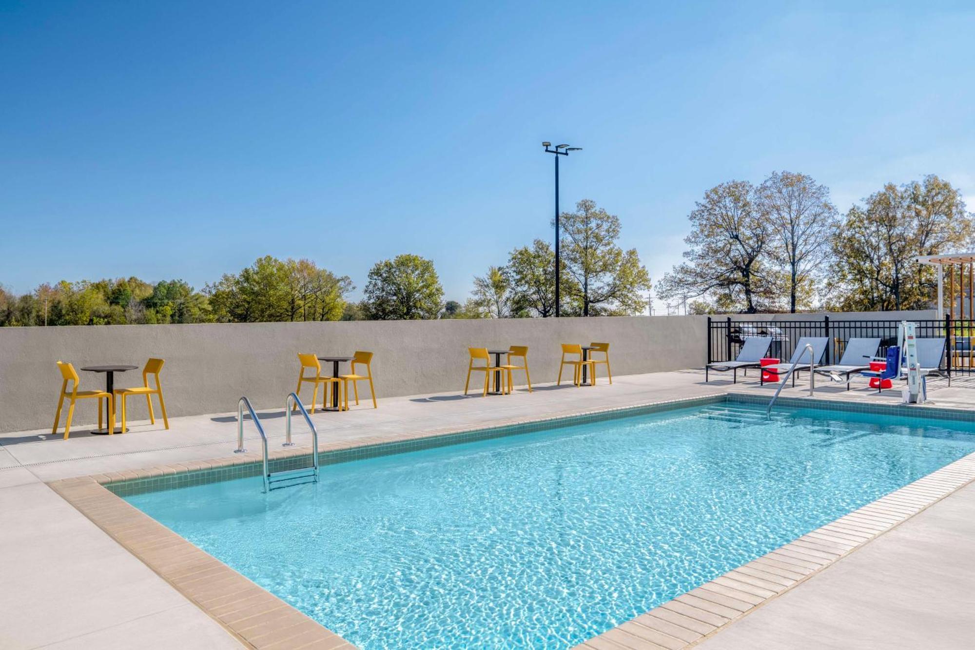 Home2 Suites By Hilton Jonesboro Exterior photo